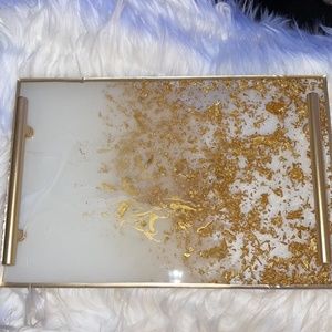 Resin tray